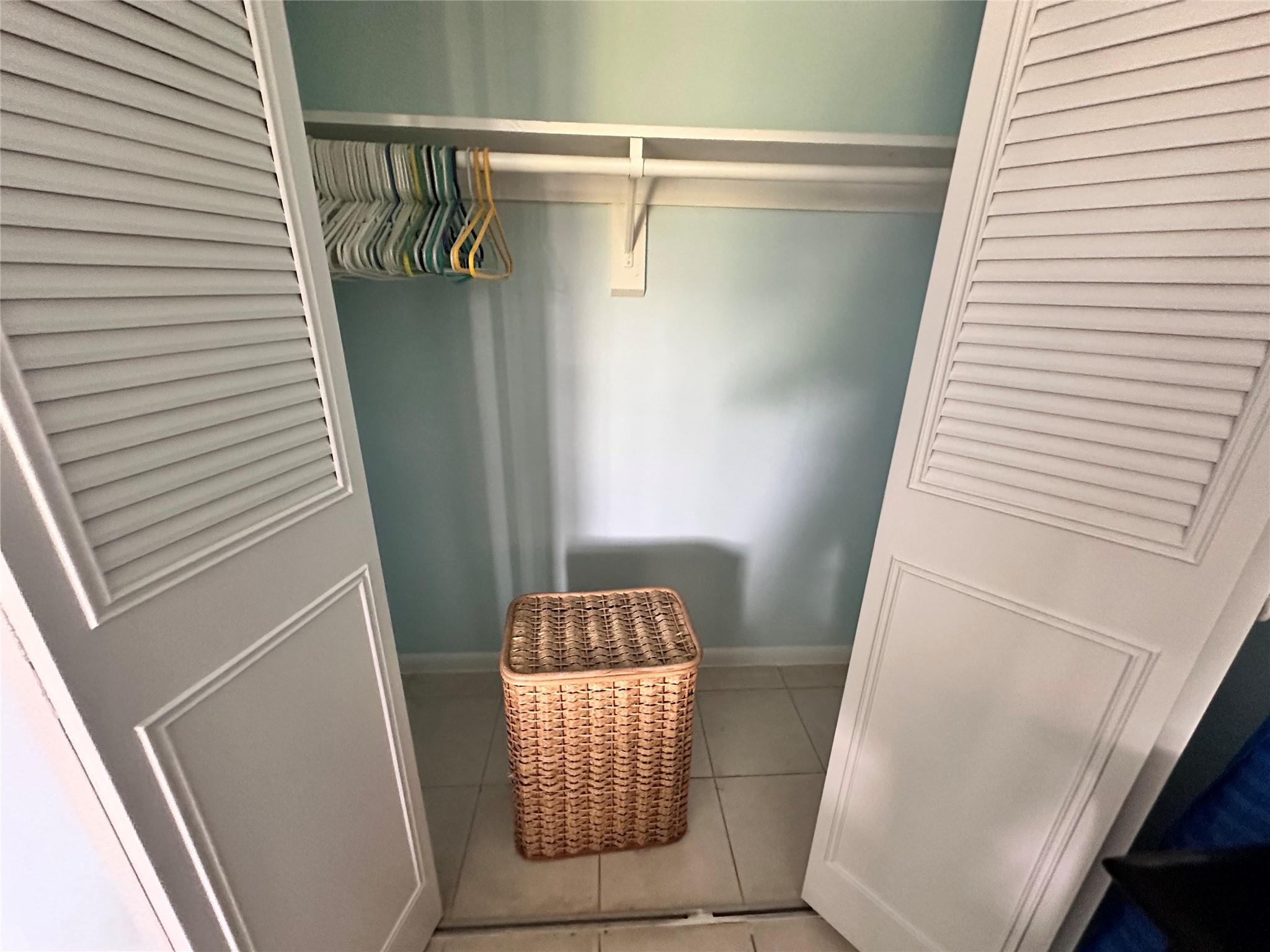 CROWN COLONY CLUB CONDO - Residential