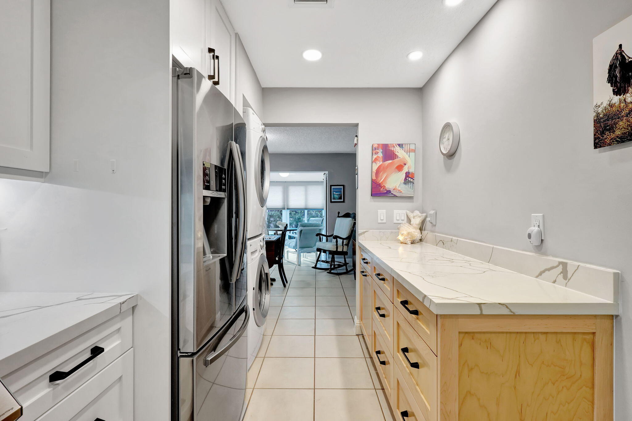 LIMETREE CONDO - Residential