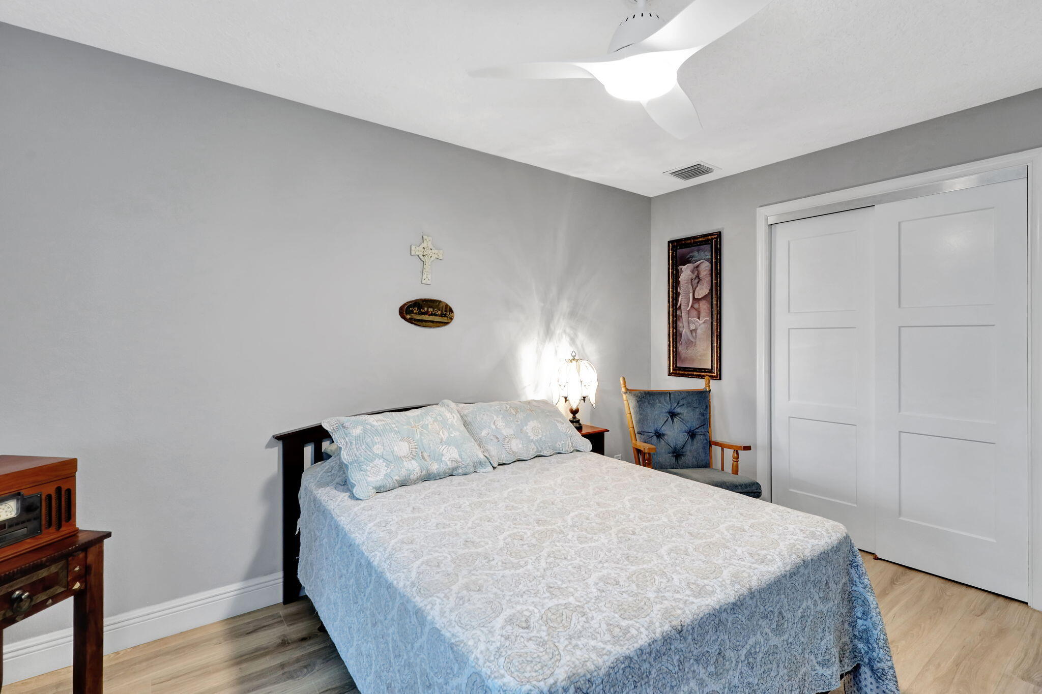 LIMETREE CONDO - Residential