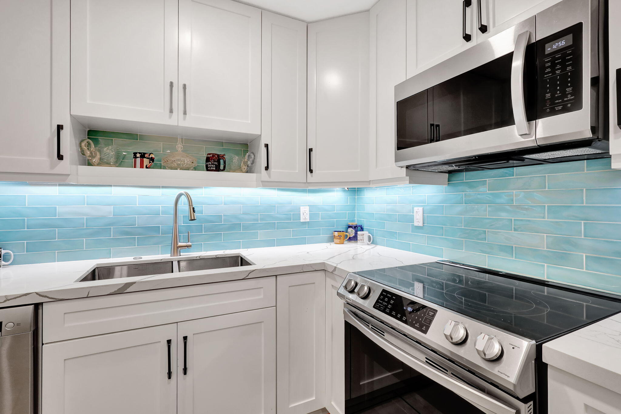 LIMETREE CONDO - Residential