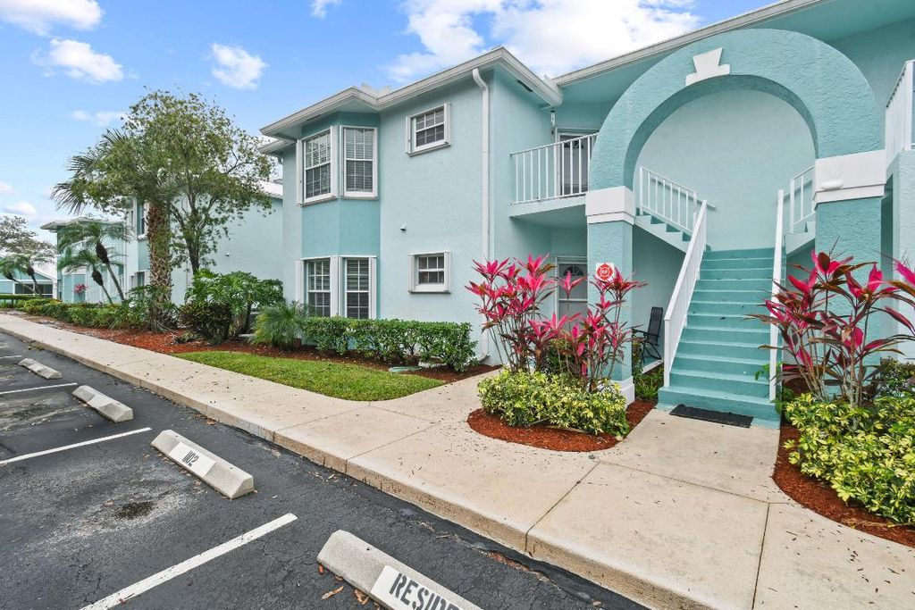 Photo of 1106 SW Swan Lake Circle #1603, Port Saint Lucie, FL 34986 (MLS # R10951154)