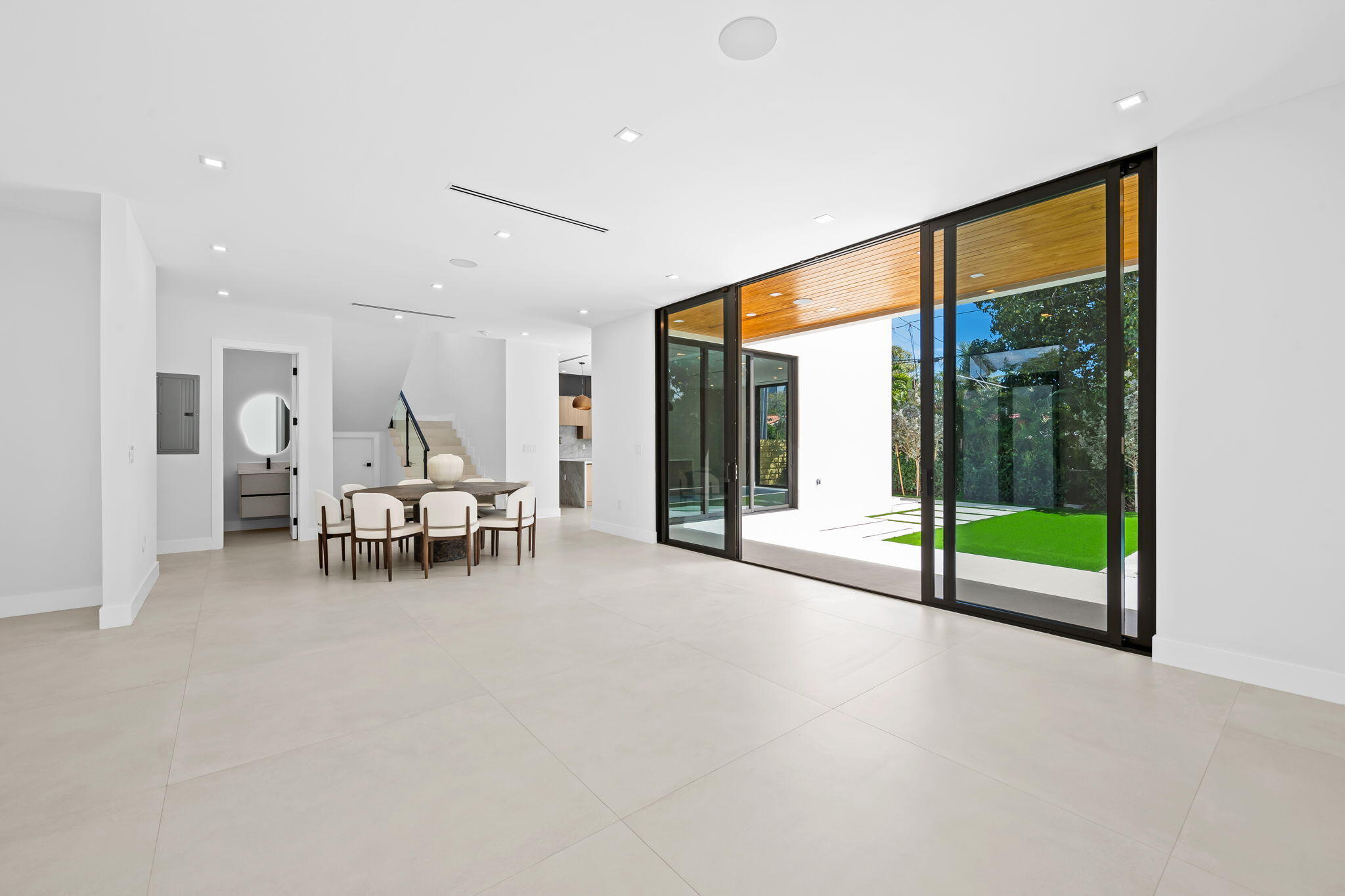 SILVER BLUFF EST-SEC B - Residential