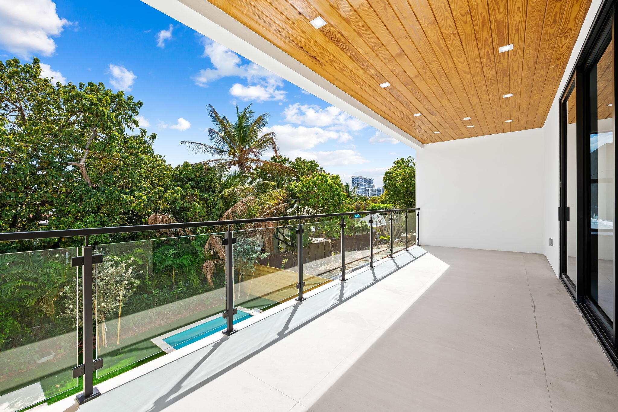 SILVER BLUFF EST-SEC B - Residential