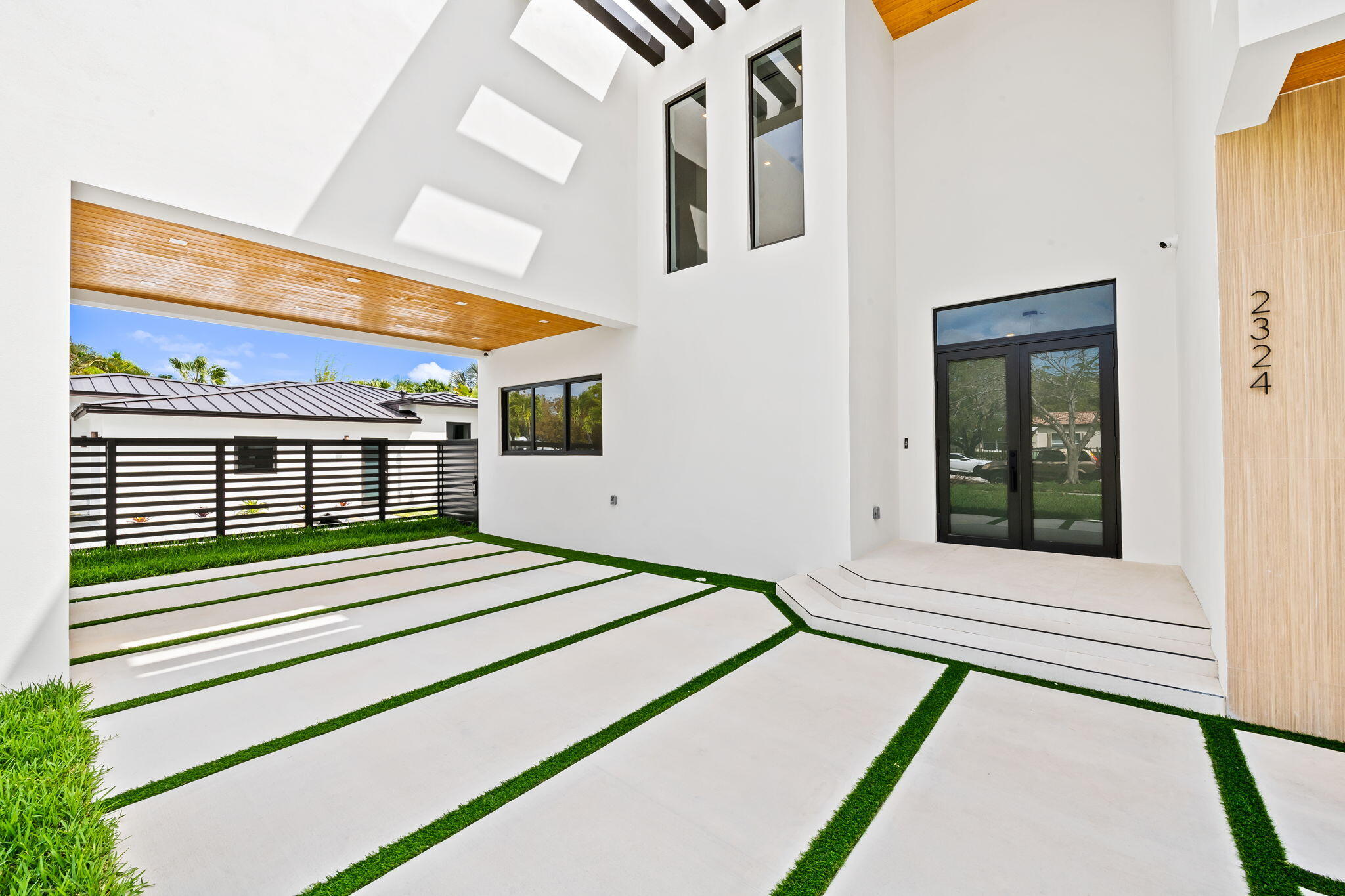 SILVER BLUFF EST-SEC B - Residential