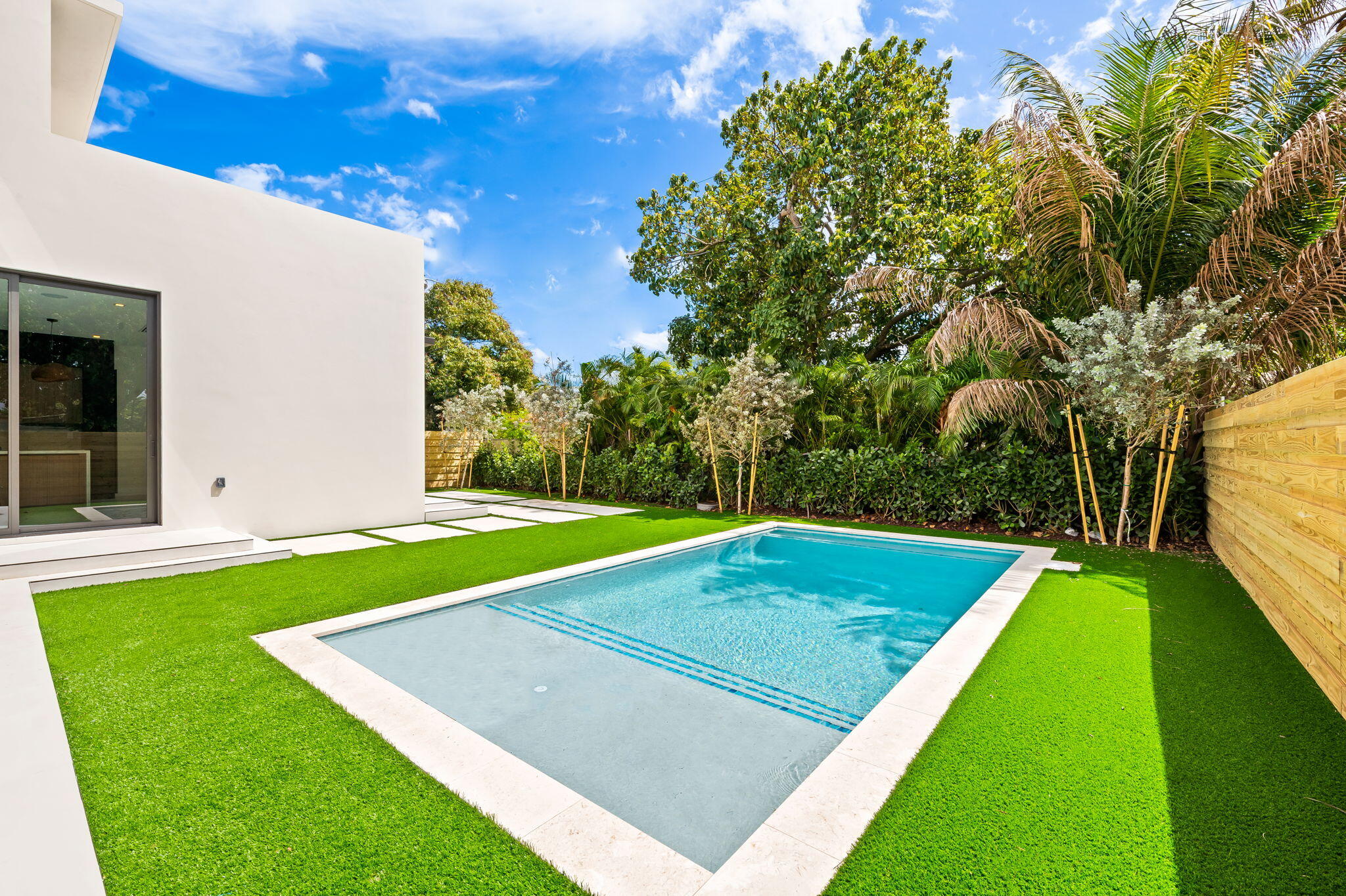 SILVER BLUFF EST-SEC B - Residential