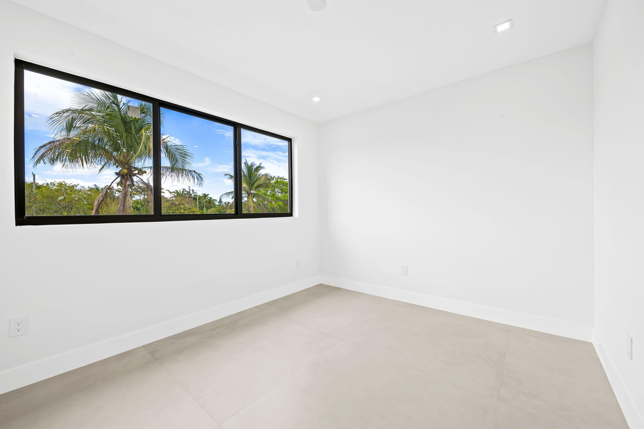 SILVER BLUFF EST-SEC B - Residential