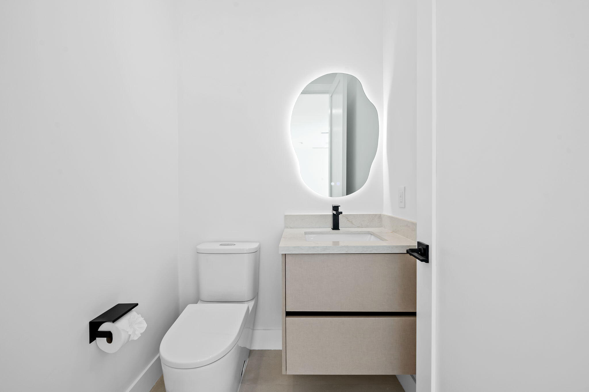 SILVER BLUFF EST-SEC B - Residential