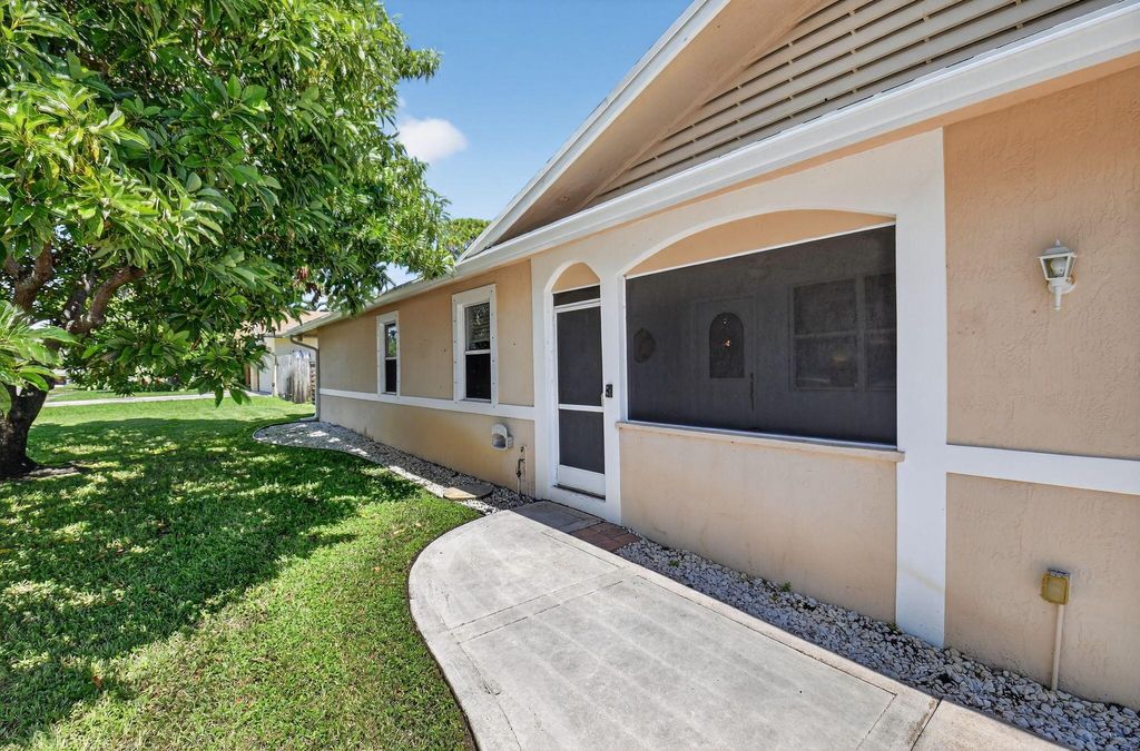 Photo of 1216 NW 8th Court, Boynton Beach, FL 33426 (MLS # R11127422)