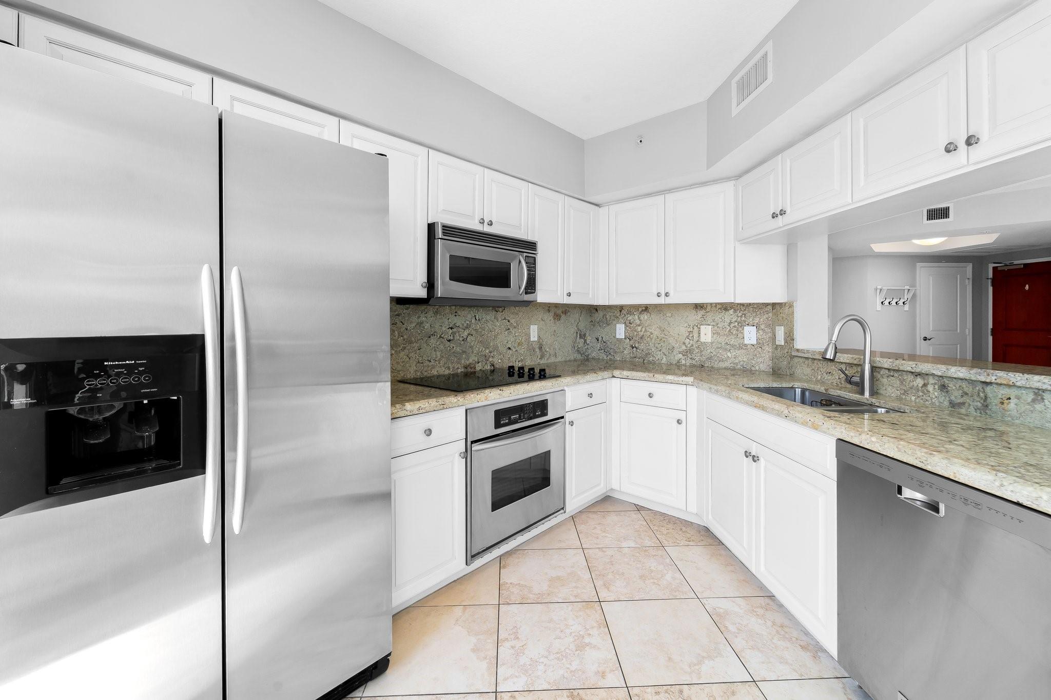347 N New River Dr E 2104