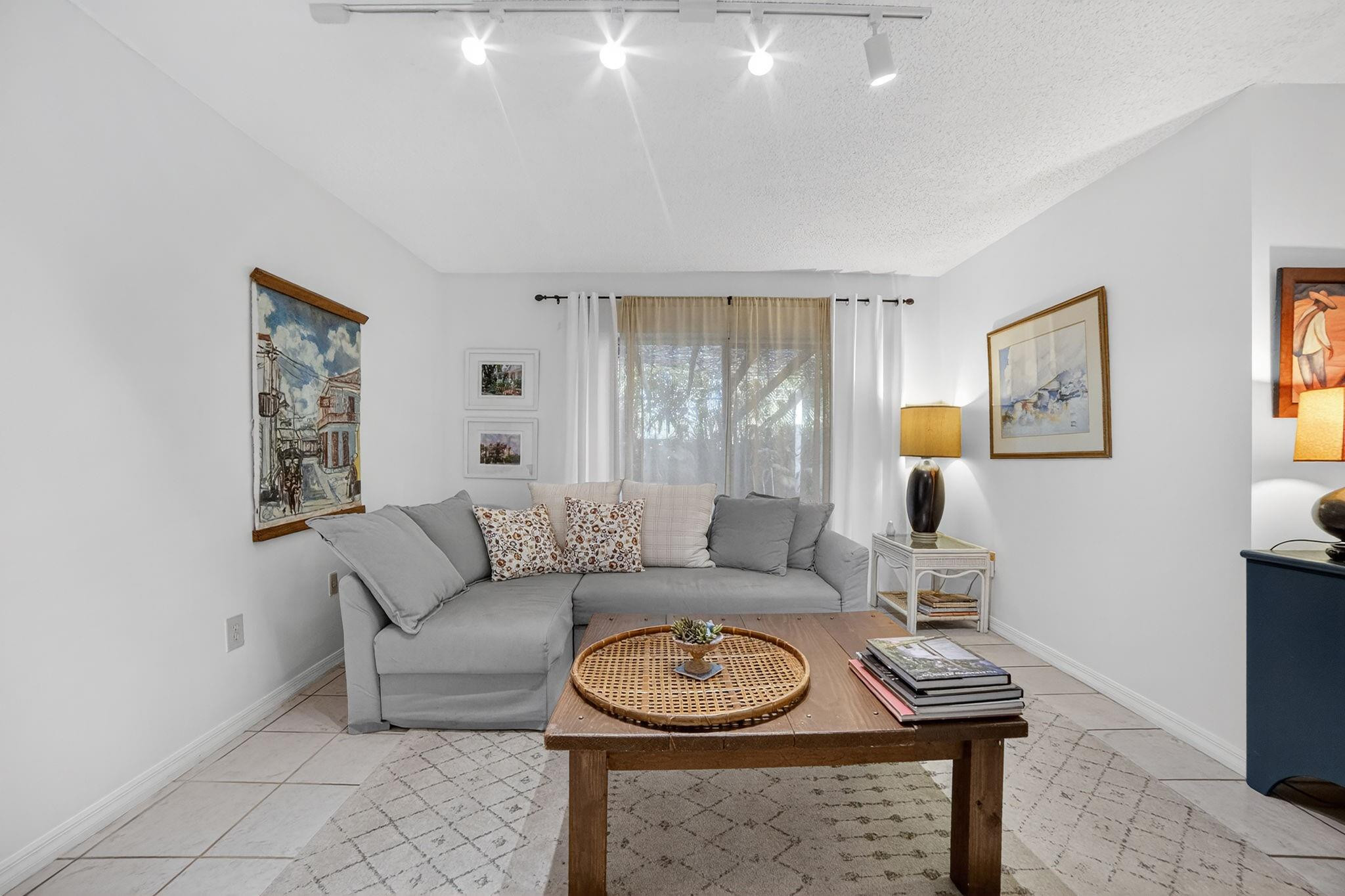 Place Royale - Residential