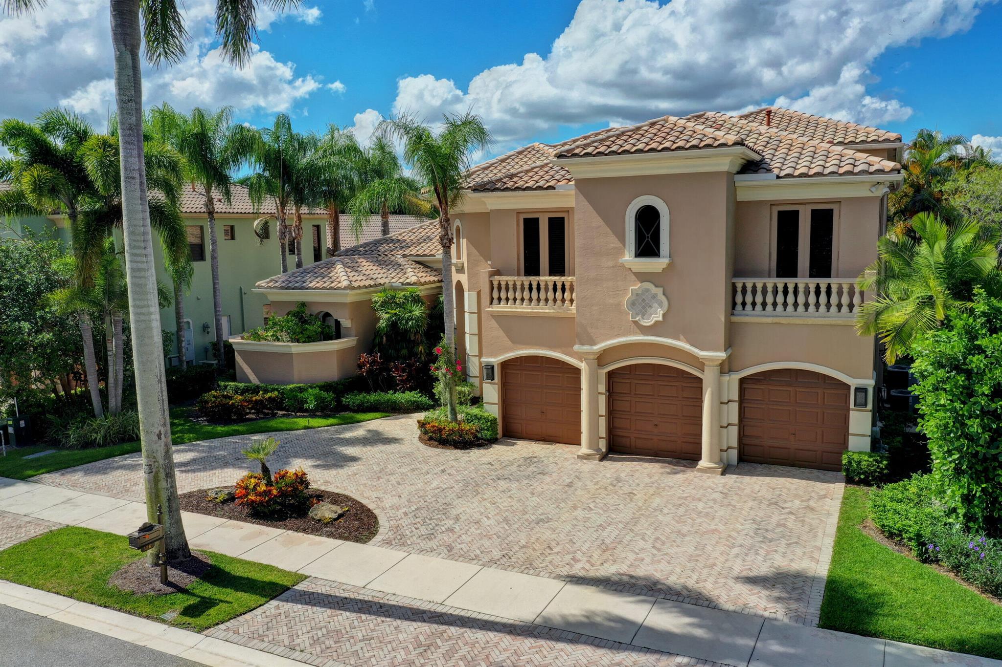 MIRASOL VIA VERDE - Residential