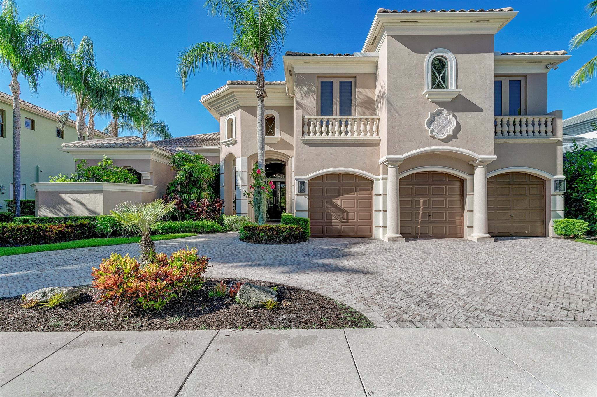 MIRASOL VIA VERDE - Residential