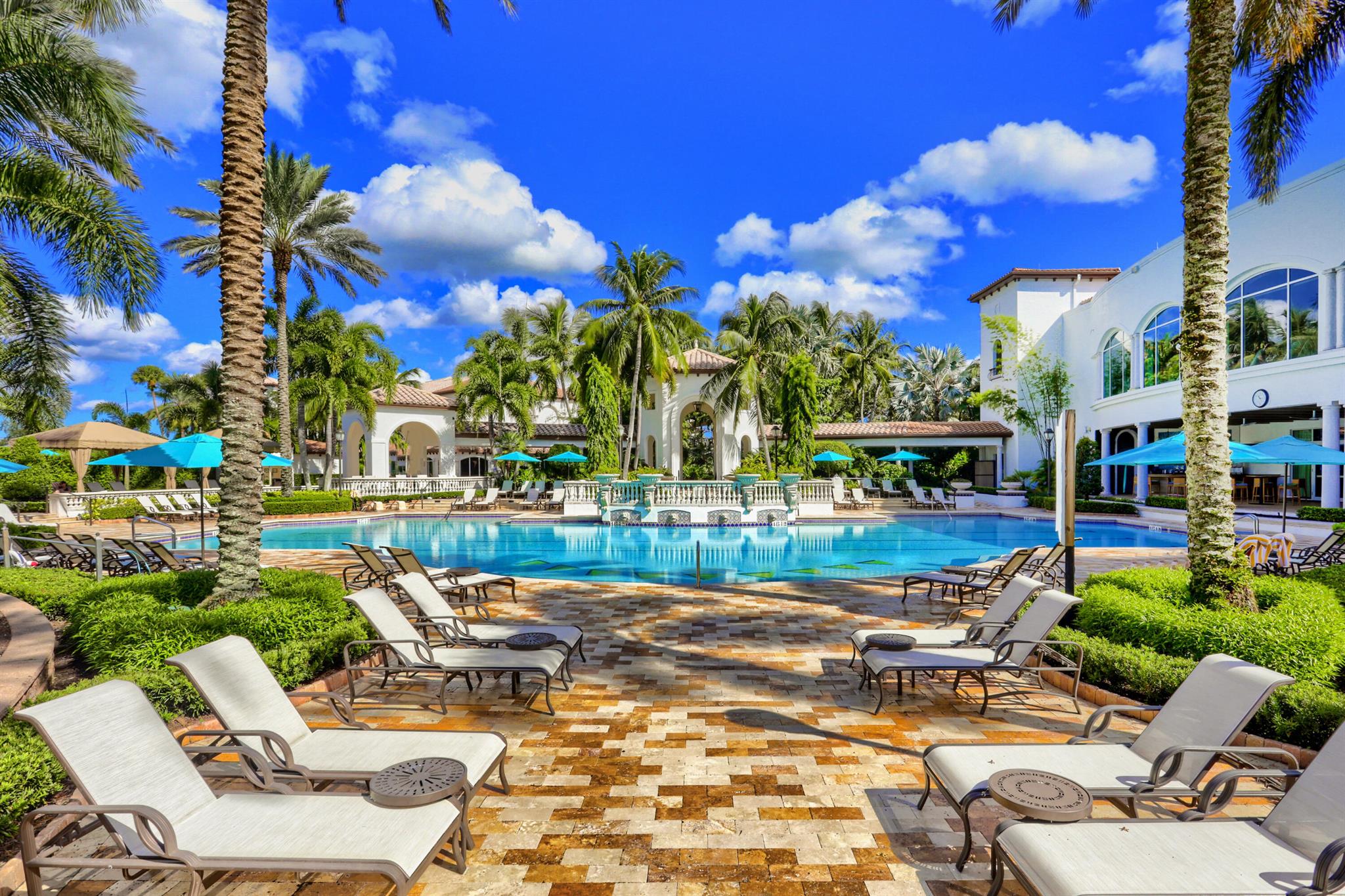 MIRASOL VIA VERDE - Residential