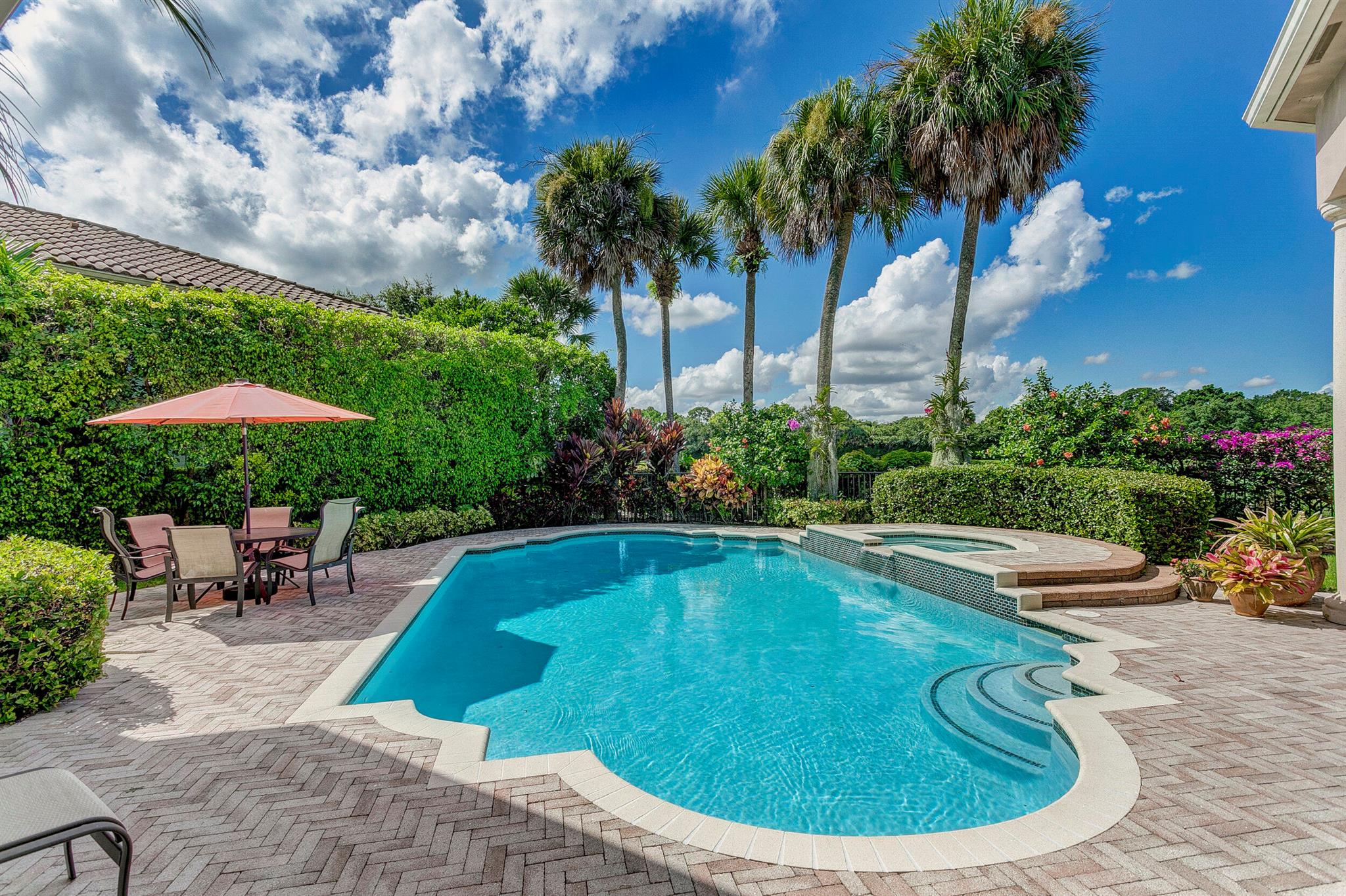 MIRASOL VIA VERDE - Residential