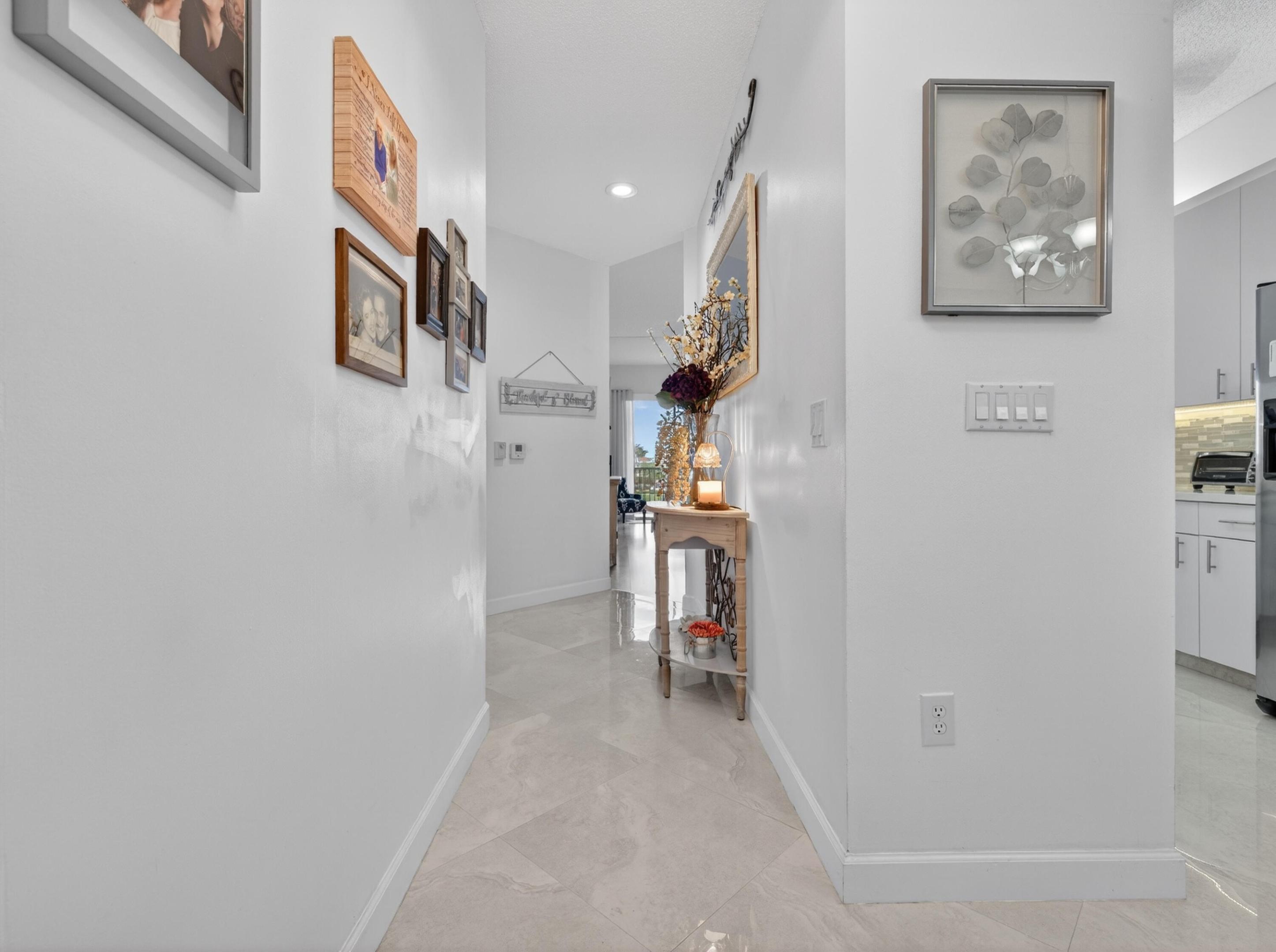 TRENT CONDOMINIUM E - Residential