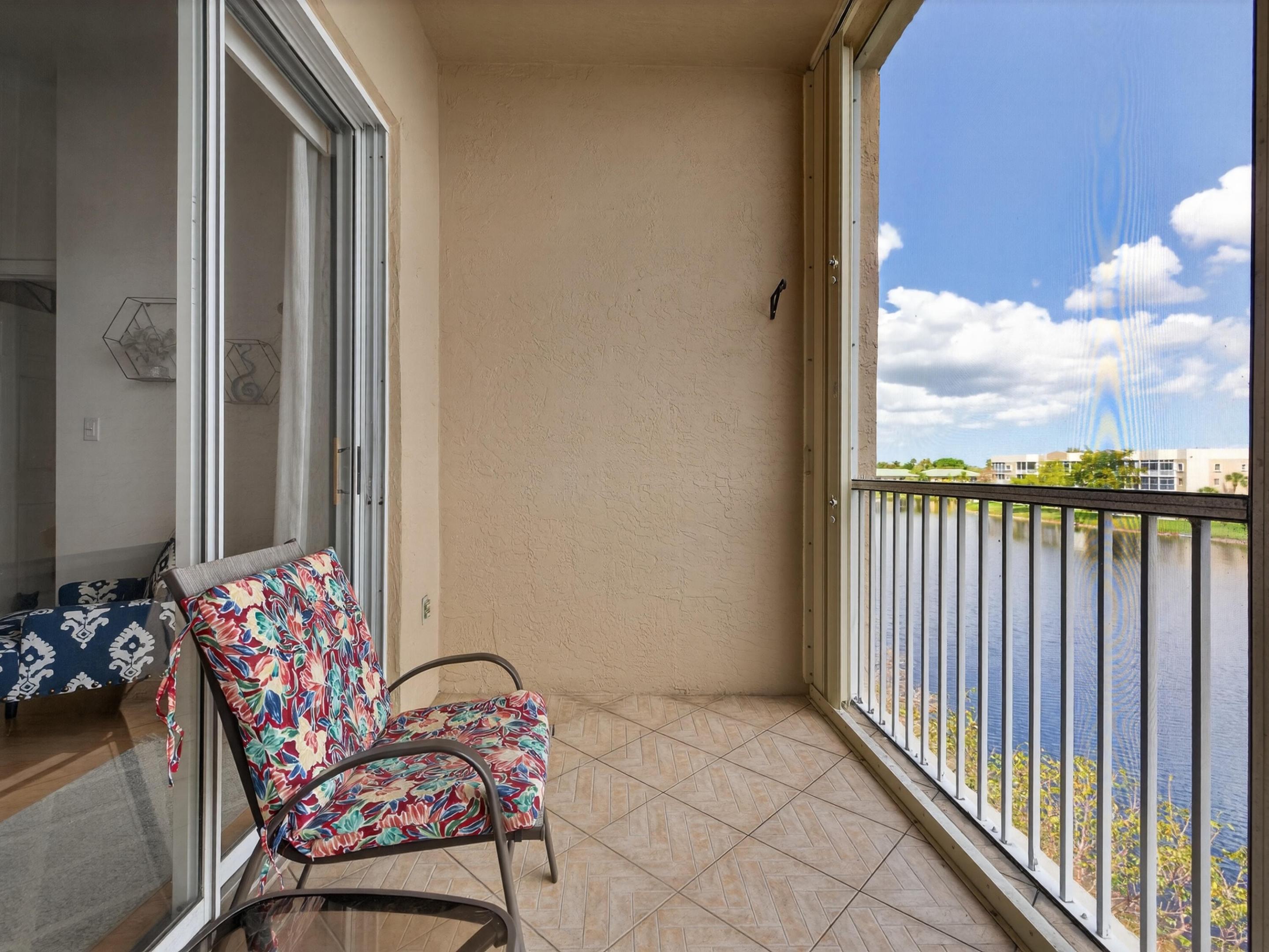 TRENT CONDOMINIUM E - Residential