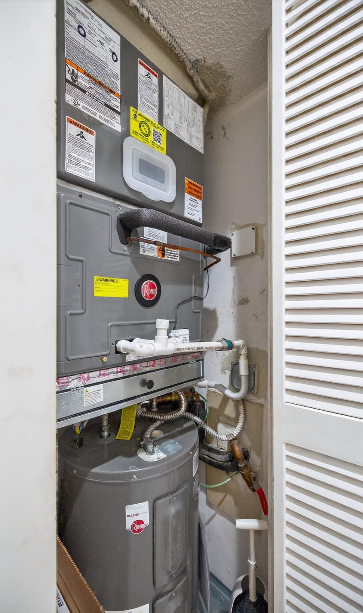 TRENT CONDOMINIUM E - Residential