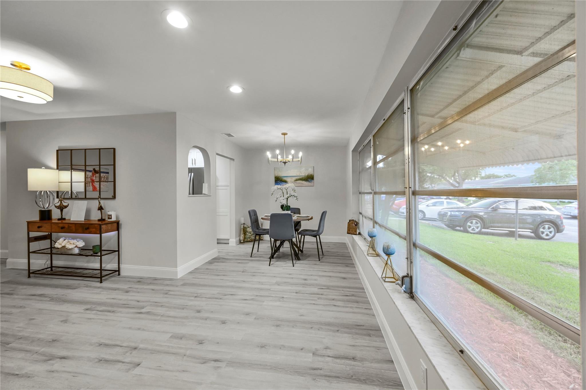 LAUDERDALE WEST - Residential