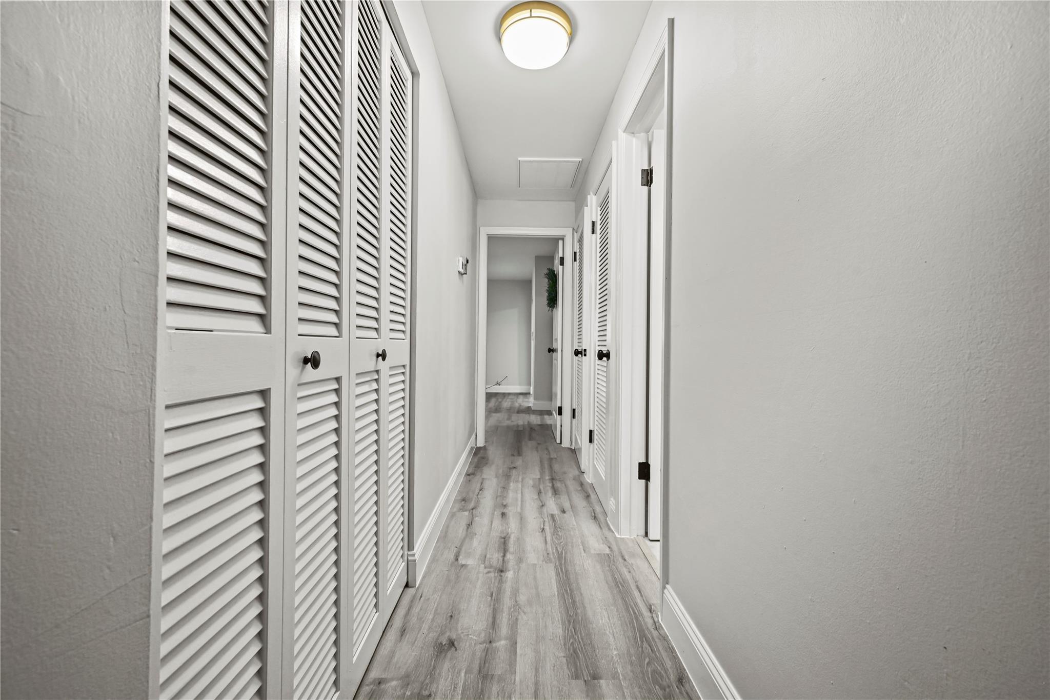 LAUDERDALE WEST - Residential