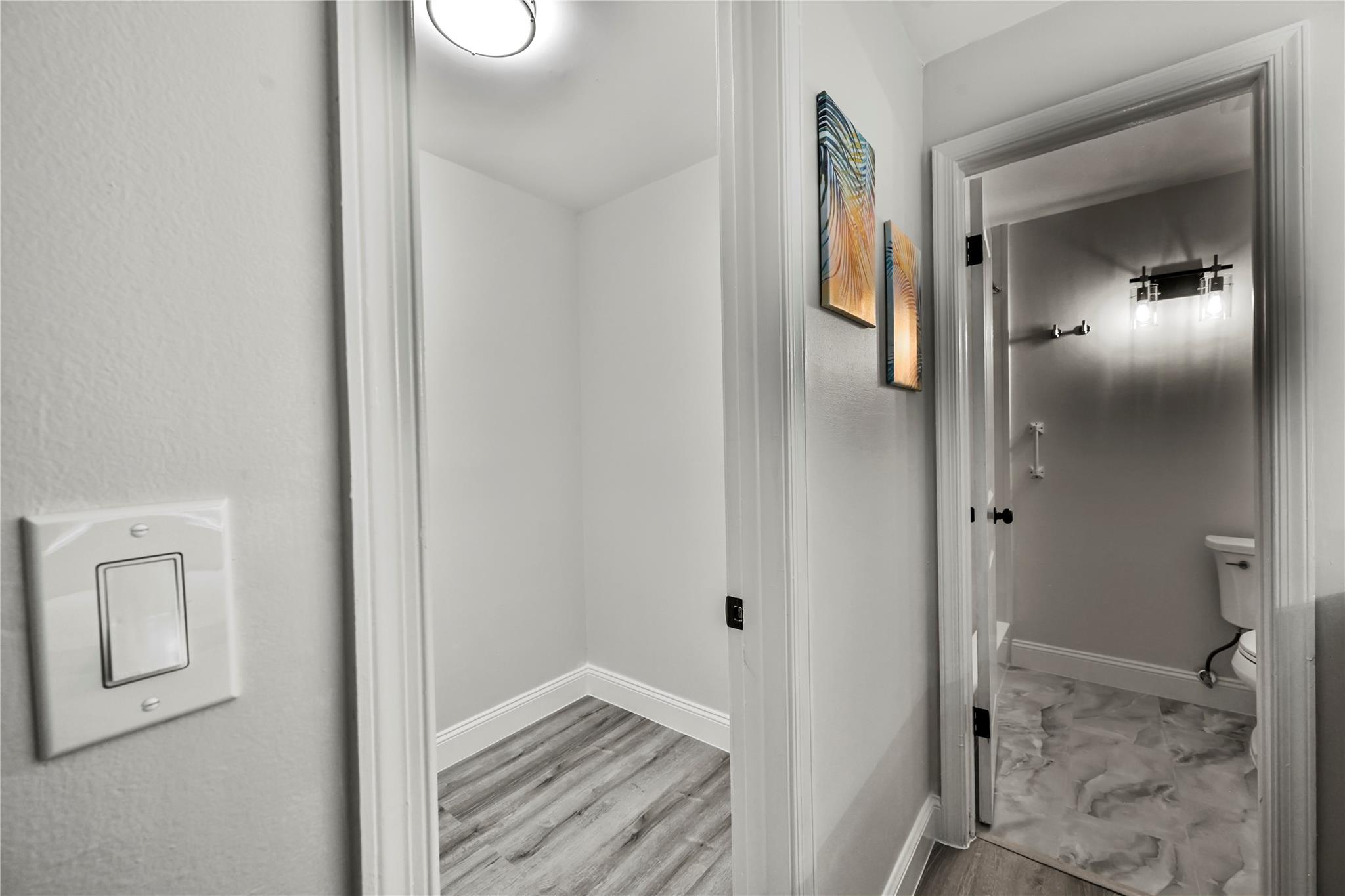 LAUDERDALE WEST - Residential