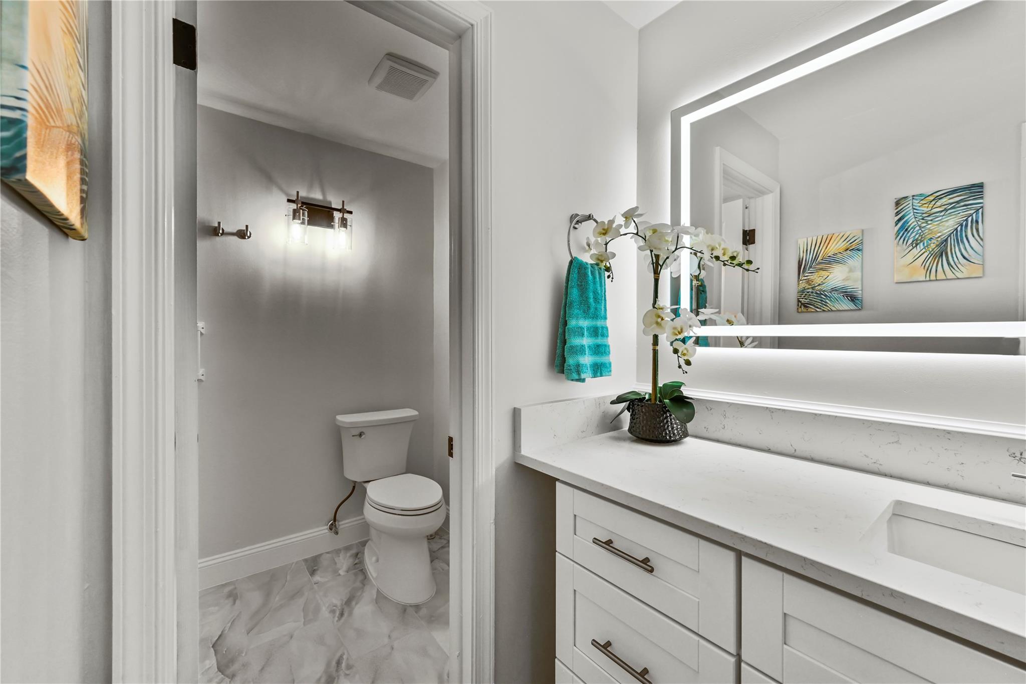 LAUDERDALE WEST - Residential