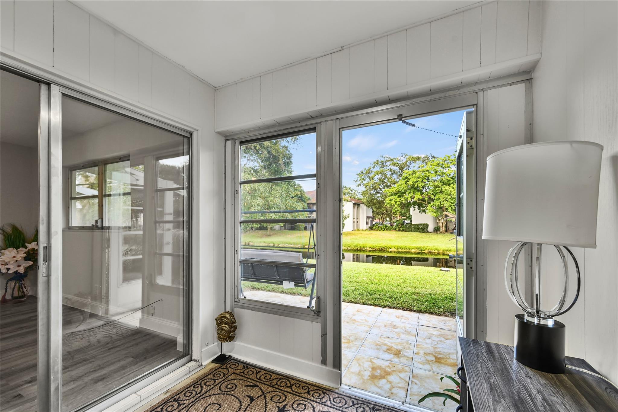 LAUDERDALE WEST - Residential