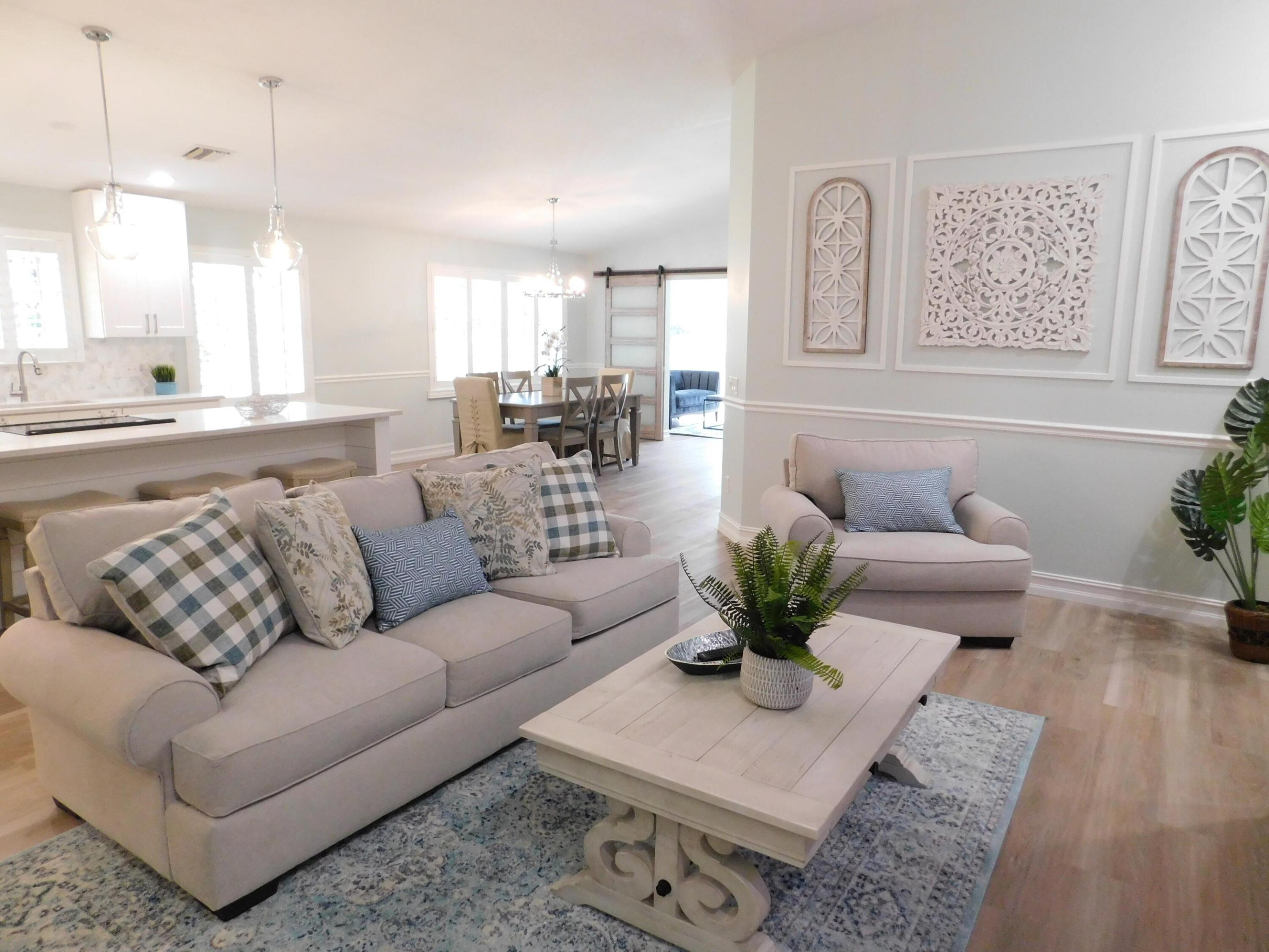 1206 SW Balmoral Trace