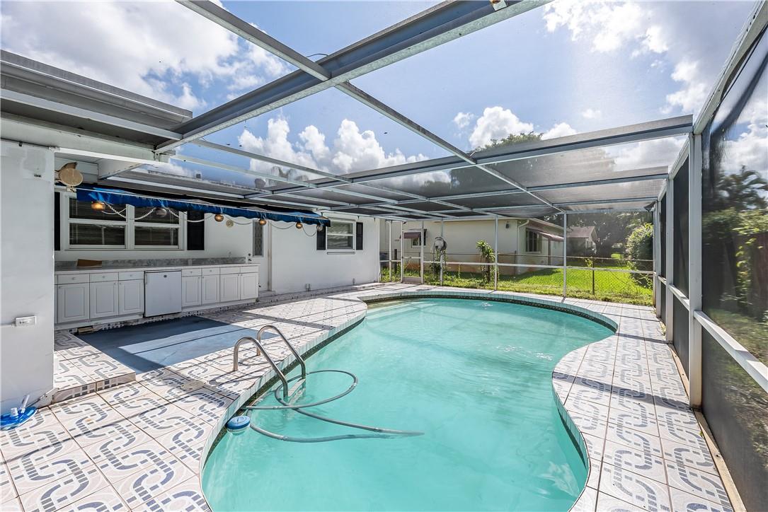 Pasadena Lakes 65-1 B - Residential