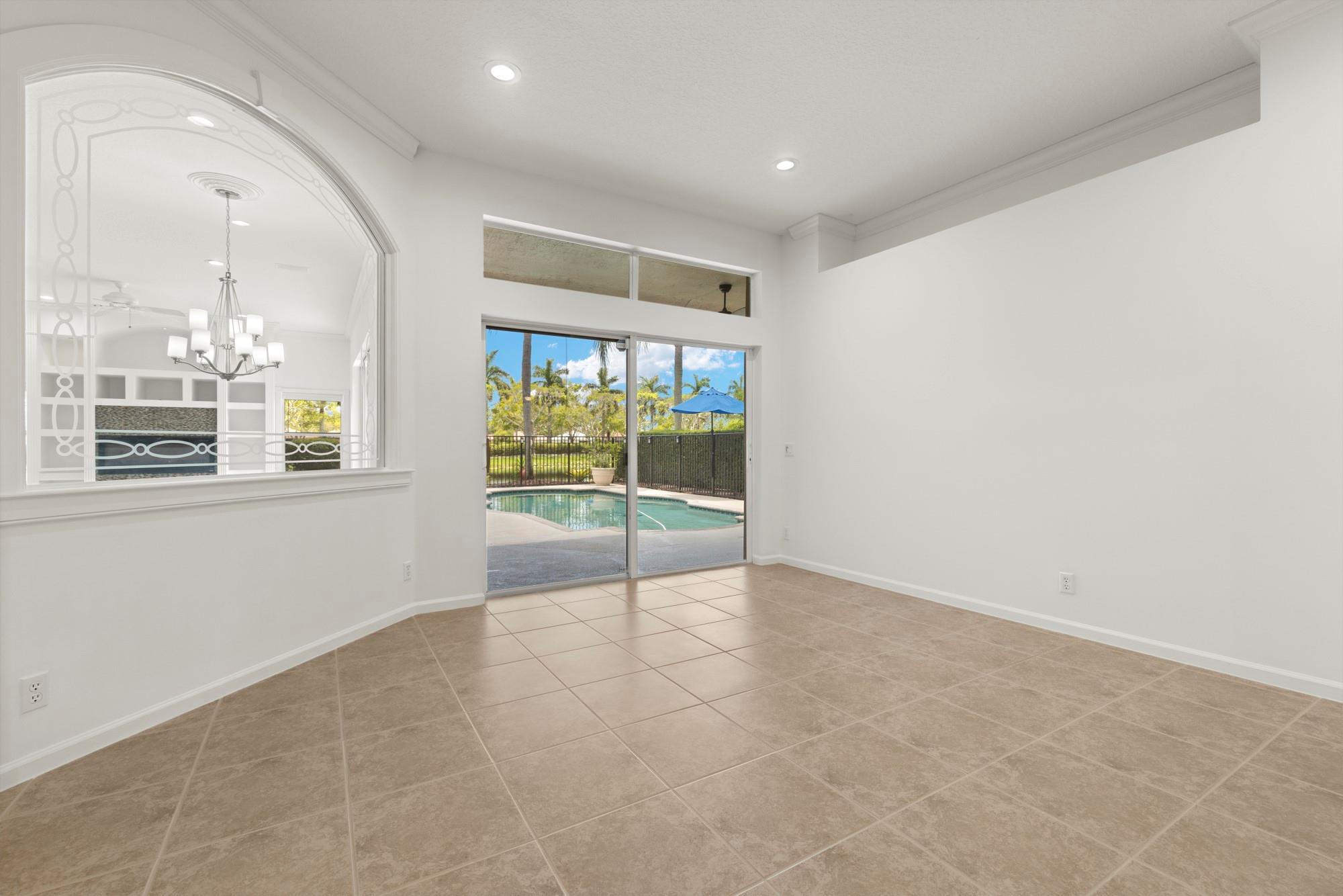 3707 Oak Ridge Cir