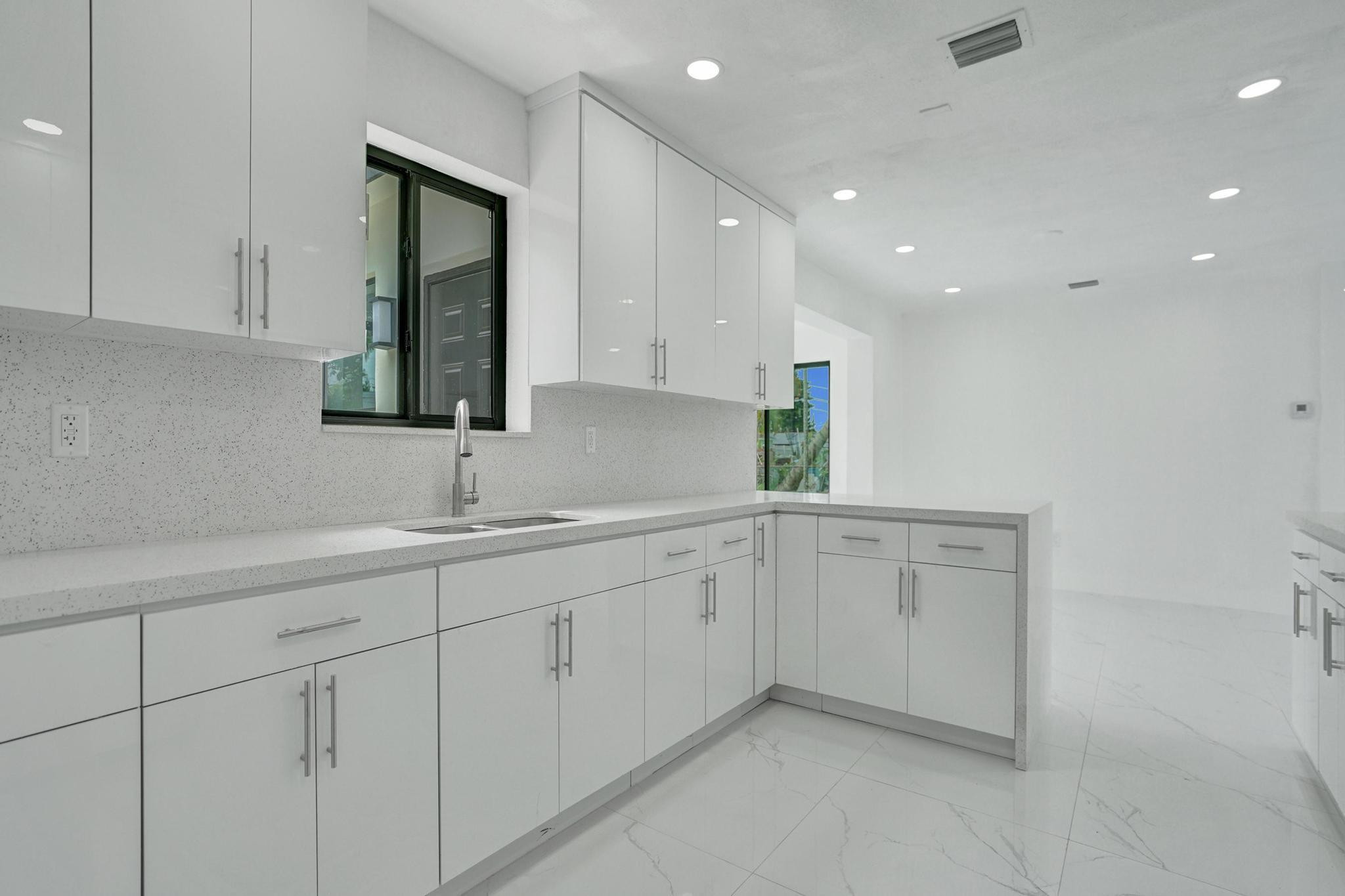 MIRAMAR SEC 5 - Residential