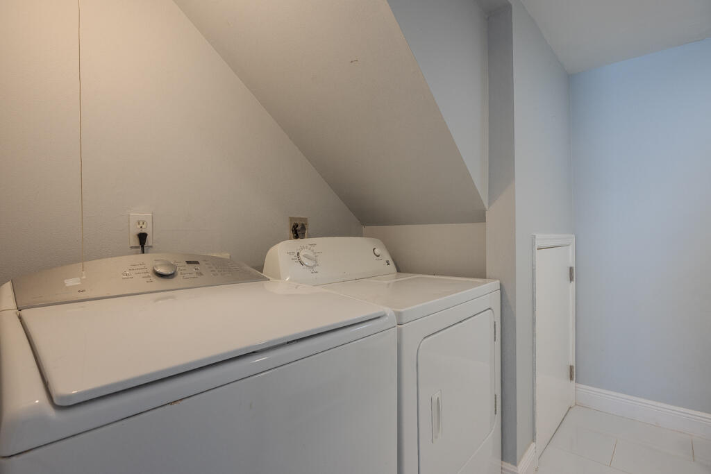 SIMS CREEK PHASE II - Residential