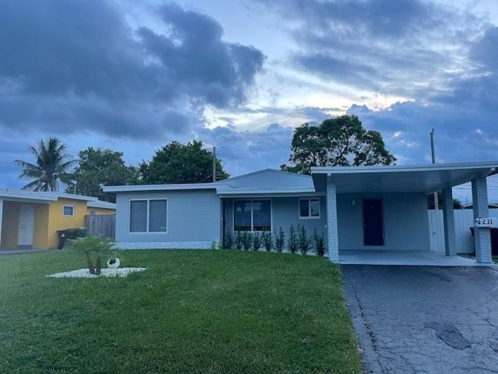 Photo of 231 SW 29th Ave, Fort Lauderdale, FL 33312 (MLS # F10540606)