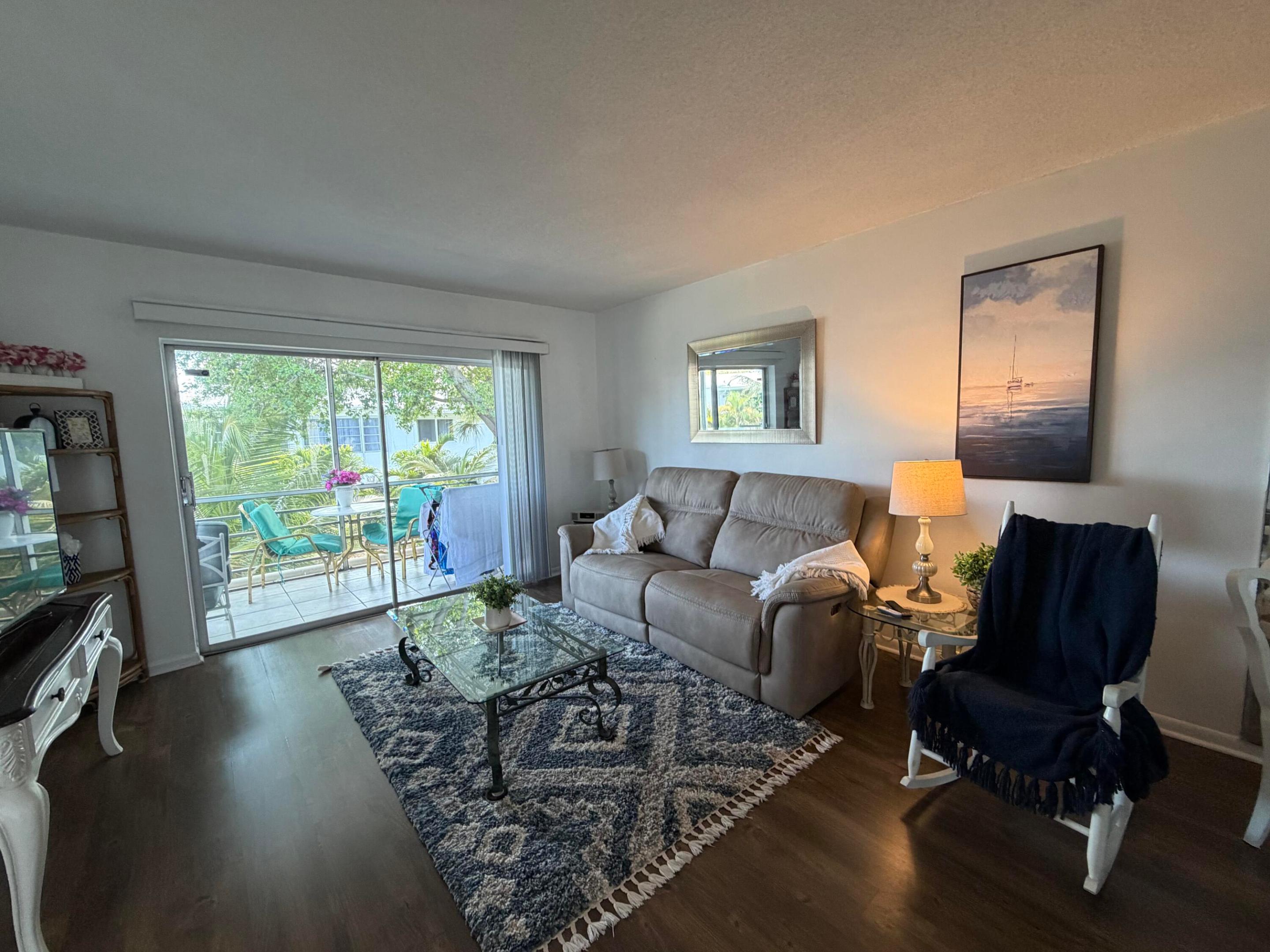 FAIRVIEW IV CONDO - Residential