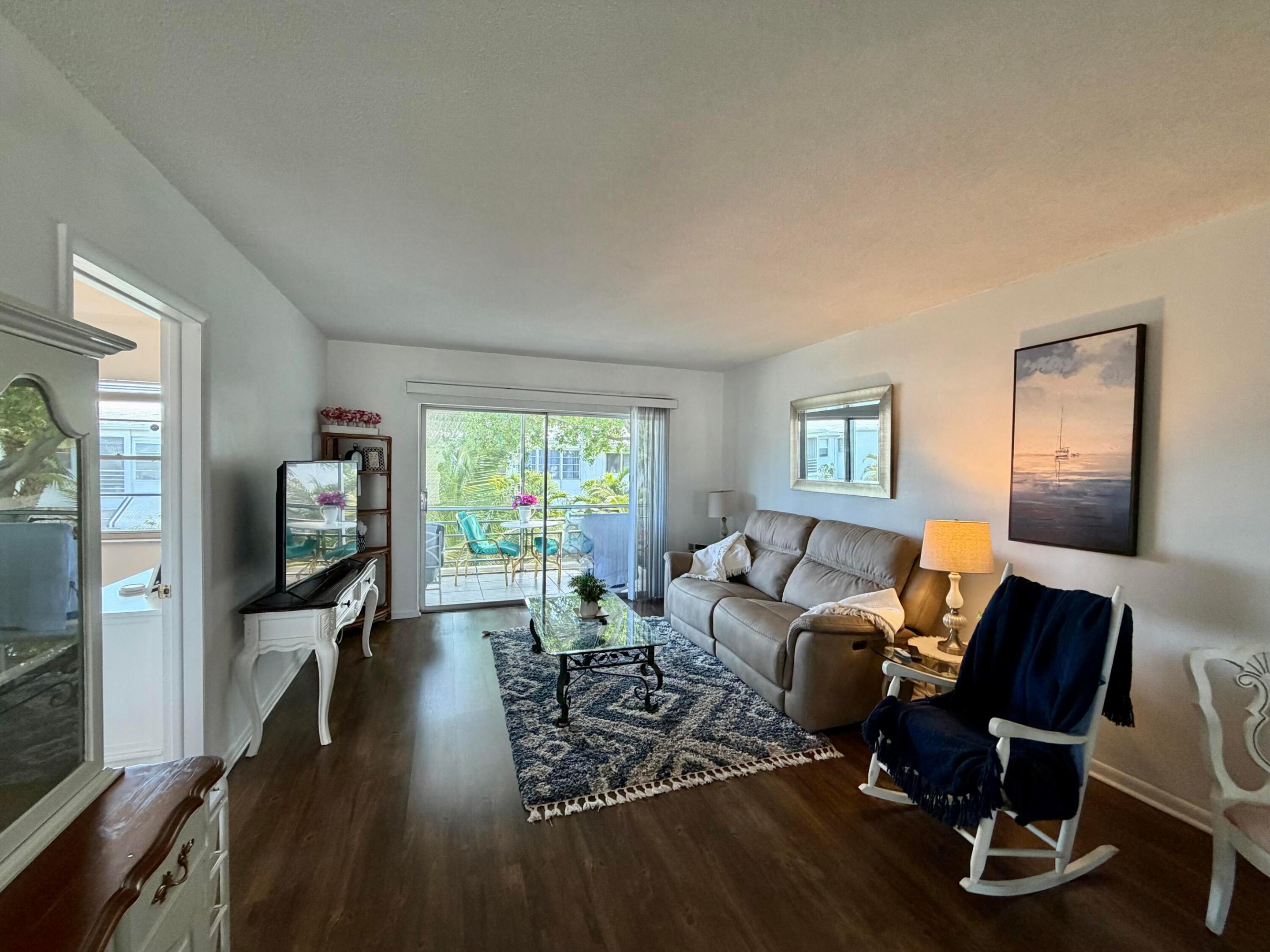 FAIRVIEW IV CONDO - Residential