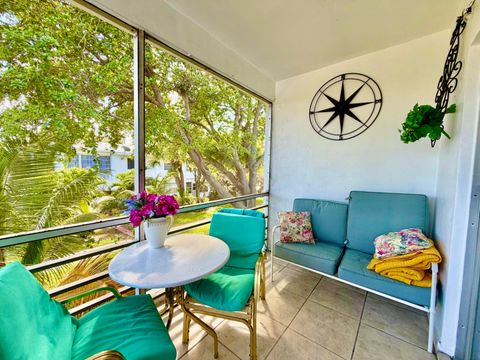 2551 W Golf Boulevard 204 Pompano Beach FL 33064