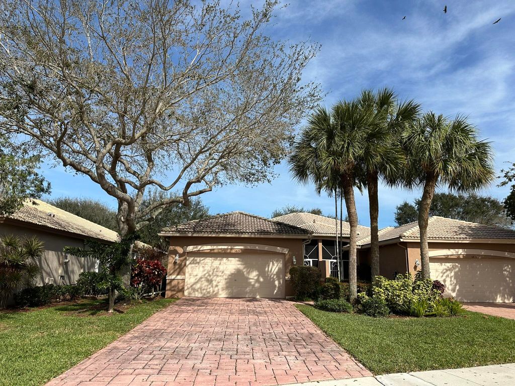 Photo of 5819 Grand Harbour Circle, Boynton Beach, FL 33437 (MLS # R10956306)