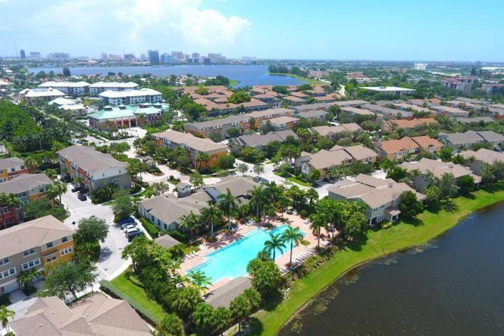 Photo of 540 Amador Lane #6, West Palm Beach, FL 33401 (MLS # B26007774)