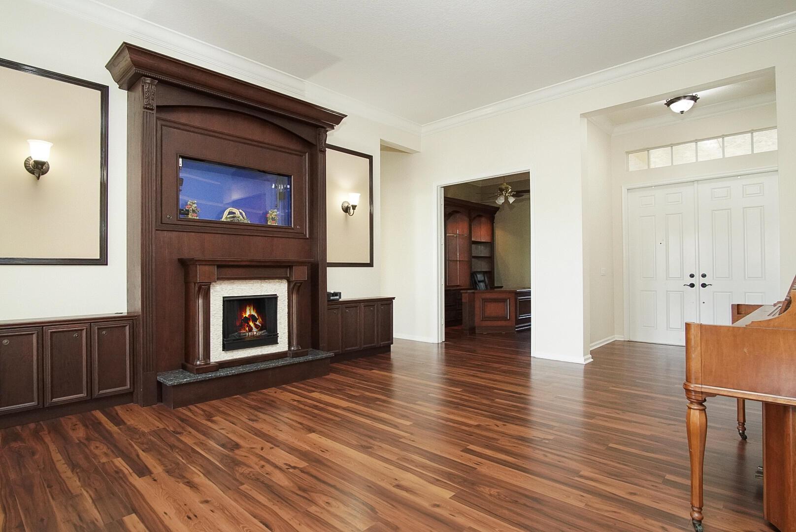 MAGNOLIA LAKES AT ST LUCI - Residential