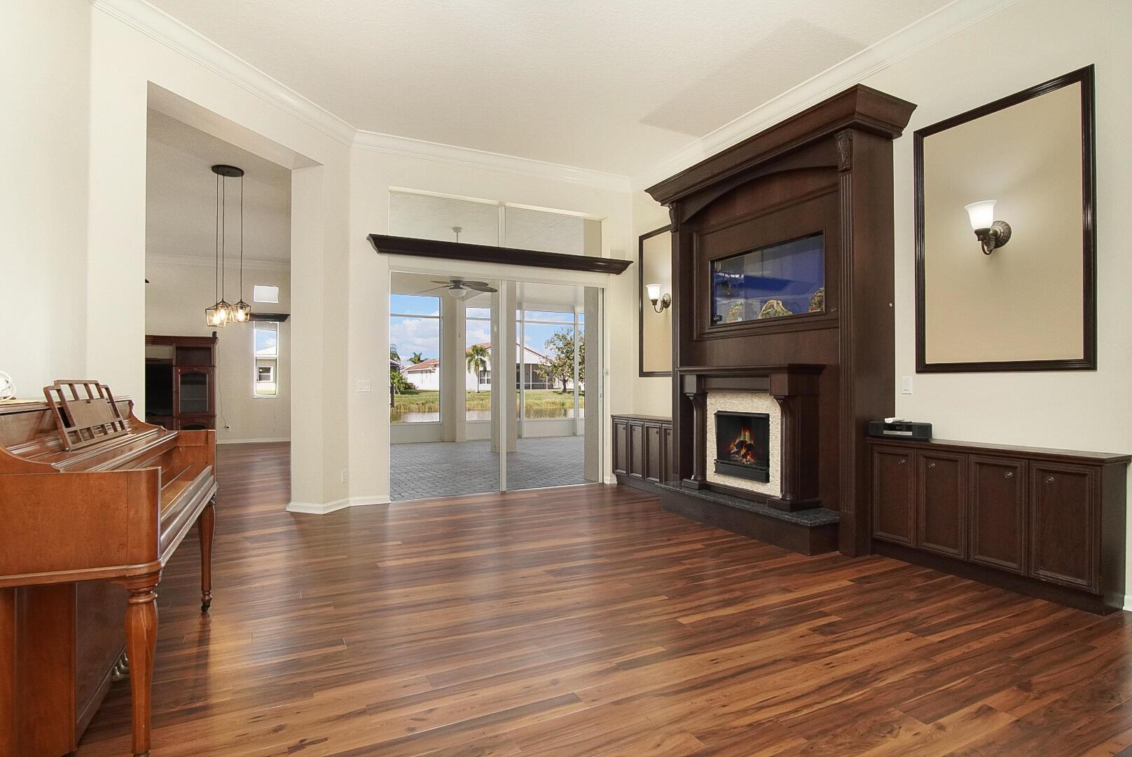 MAGNOLIA LAKES AT ST LUCI - Residential