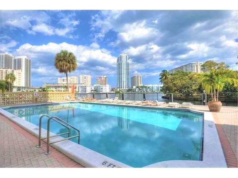 LAKE POINT TOWER CONDO - Residential Lease