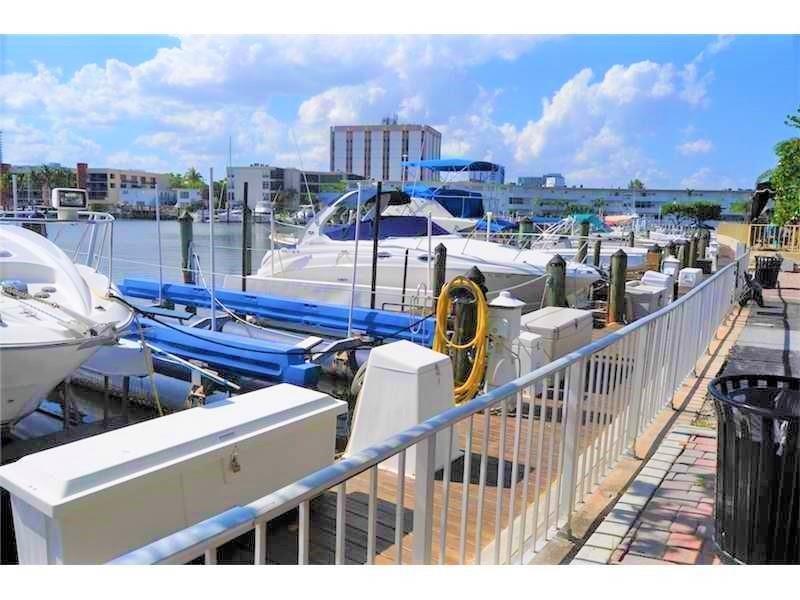 LAKE POINT TOWER CONDO - Residential Lease