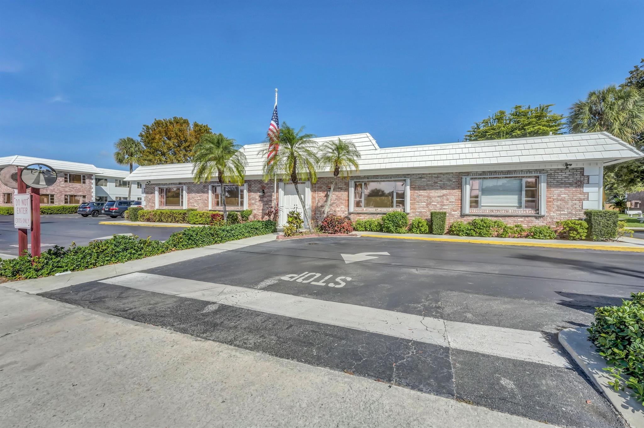 VIRGINIAN APARTMENTS - Residential Lease