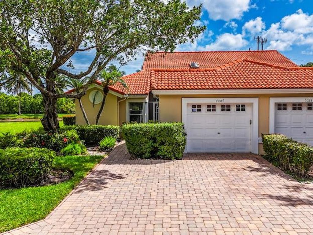 Photo of 7087 Summer Tree Dr, Boynton Beach, FL 33437 (MLS # F10508523)
