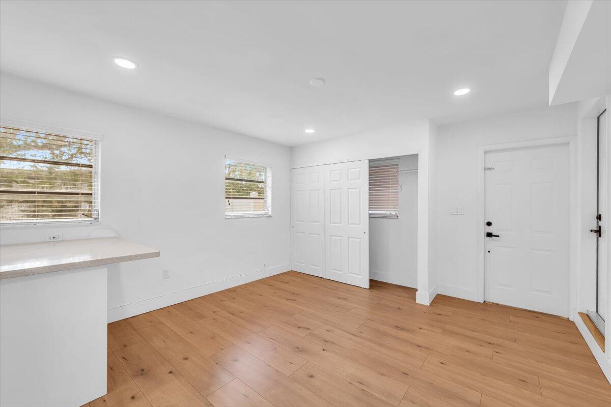 INGLESIDE PARK - Residential
