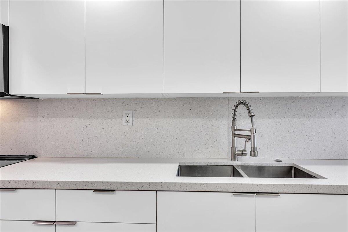 INGLESIDE PARK - Residential