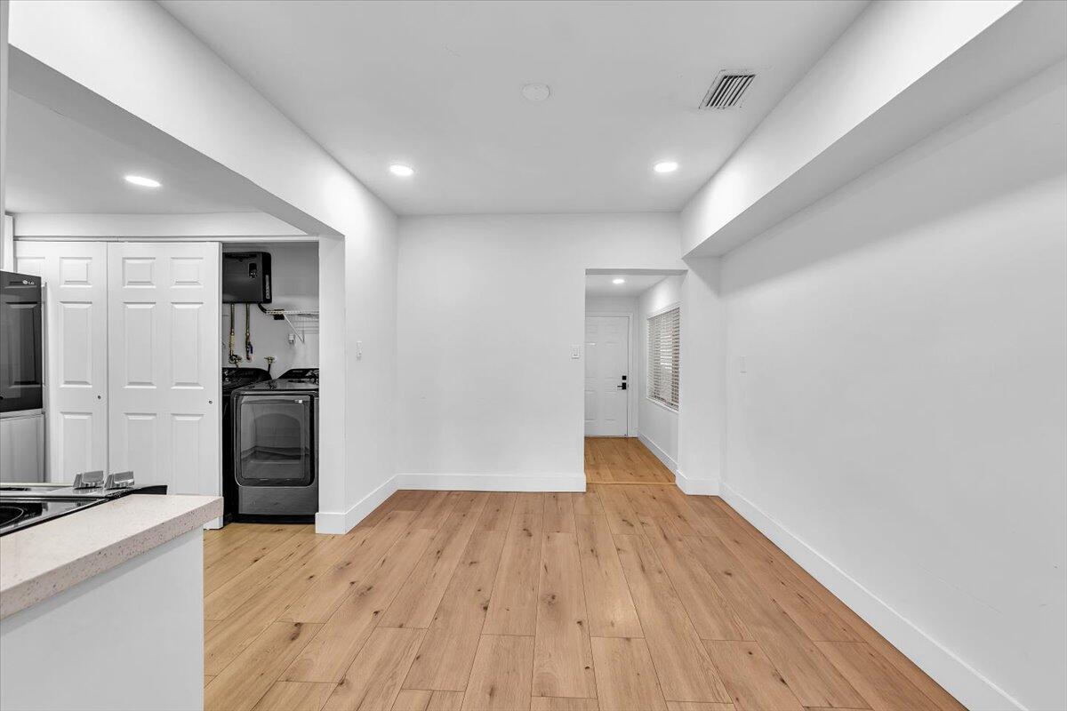 INGLESIDE PARK - Residential