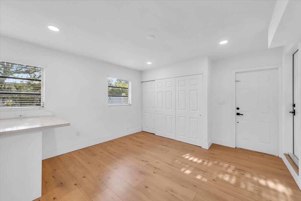 INGLESIDE PARK - Residential
