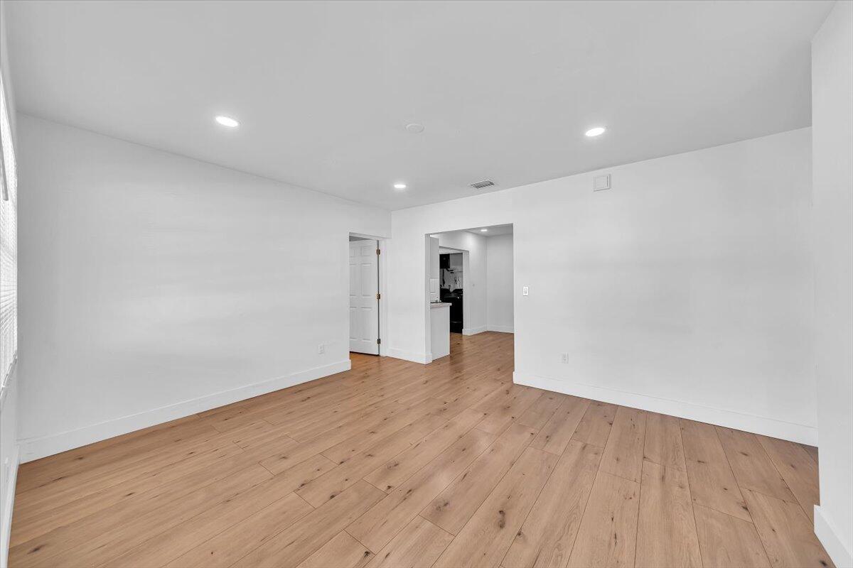INGLESIDE PARK - Residential