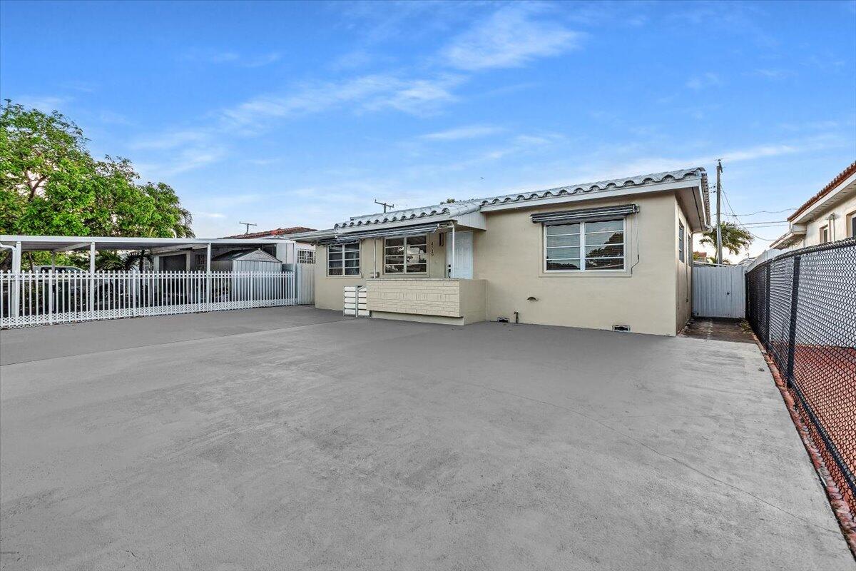 INGLESIDE PARK - Residential