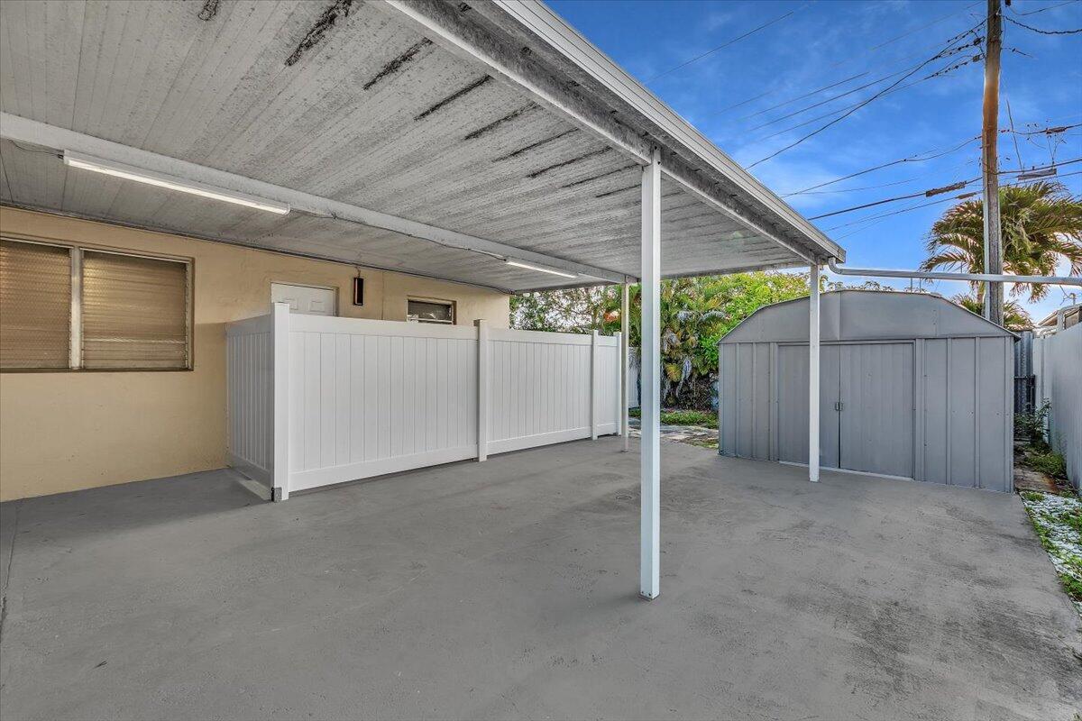 INGLESIDE PARK - Residential